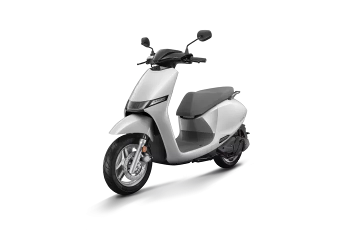 Scooter électrique Kymco i-One, couleur blanc